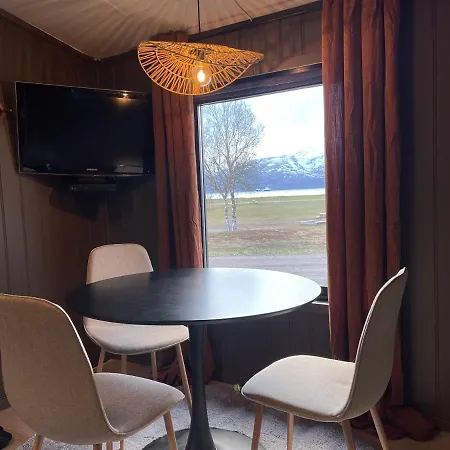 Skittenelv & Camping