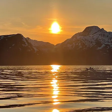 Skittenelv & Camping