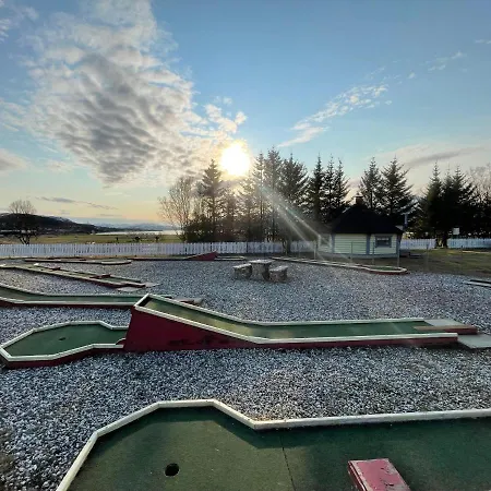 Skittenelv & Camping Hotel