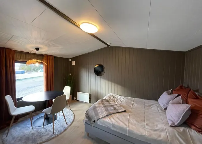 Skittenelv & Camping Hotel *